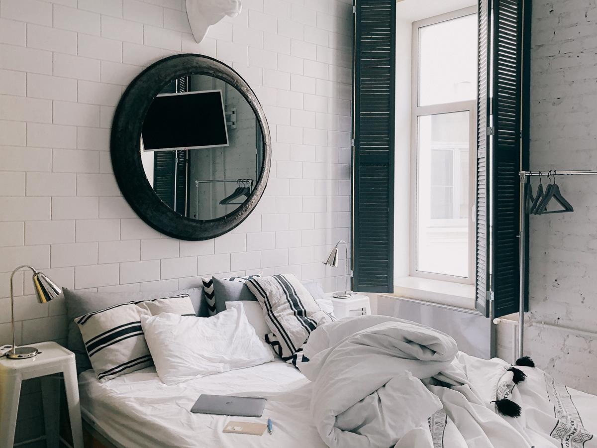 5 loft style rules for the bedroom!