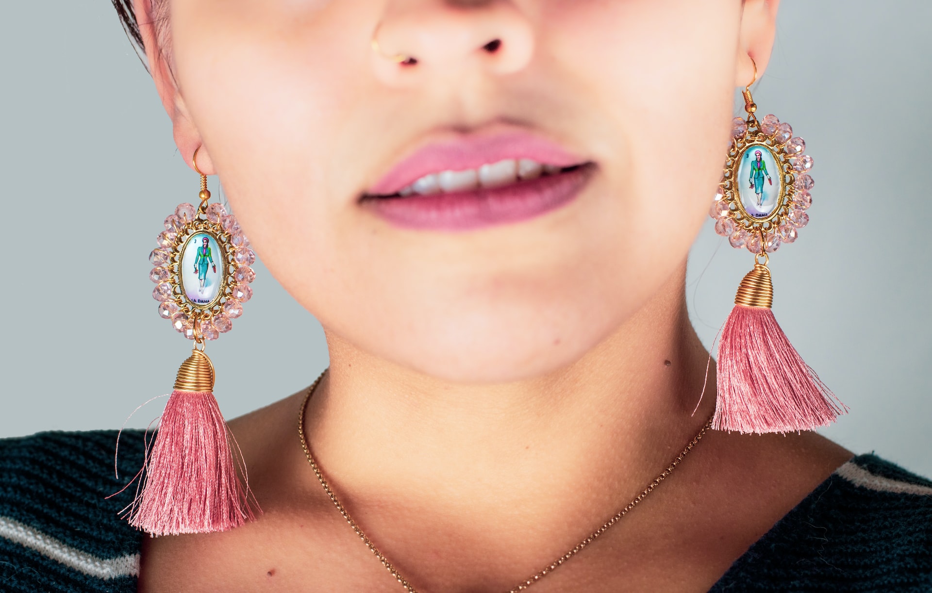 How to Choose the Perfect Earrings to Compliment Your Evening Dress